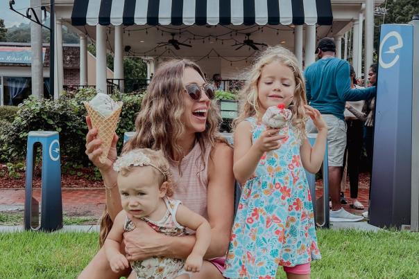 family with ice cream outside of Clumpies